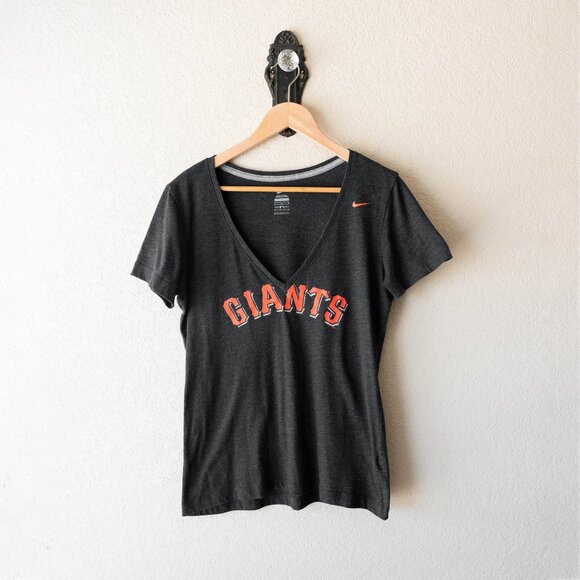 Nike Women’s Giants V-Neck T-Shirt Size Large Gray MLB Fan Tee - Picture 1 of 3